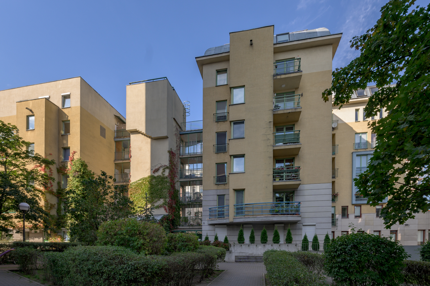 Zdjęcie architektury budynku Budynek mieszkalno-usługowy